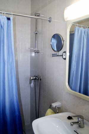 thumbnail: Bathroom sink