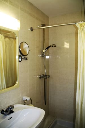 thumbnail: Bathroom sink