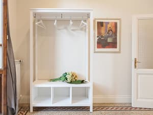 thumbnail: Room amenity