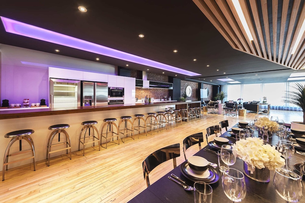 Restaurant-cafeteria