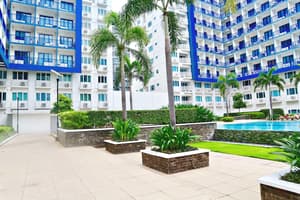 thumbnail: Property grounds