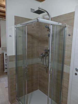 thumbnail: Bathroom shower