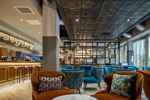 thumbnail: Restaurant
