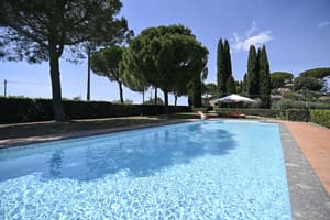 thumbnail: Outdoor pool