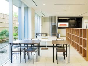 thumbnail: Reception hall