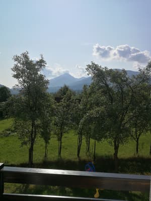 thumbnail: Mountain view
