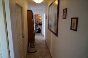 thumbnail: Hallway