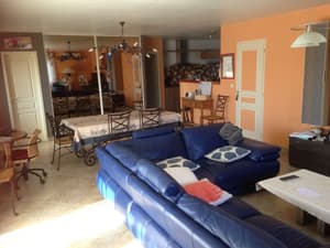 thumbnail: Interior