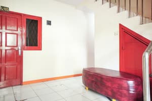 thumbnail: Interior