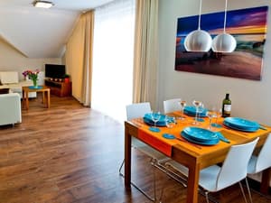 thumbnail: In-room dining