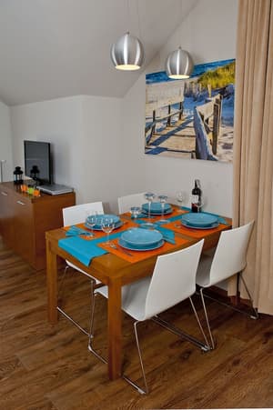 thumbnail: In-room dining