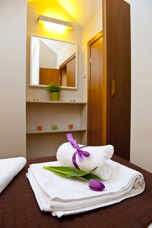 thumbnail: Bathroom amenities