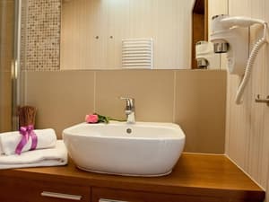 thumbnail: Bathroom sink