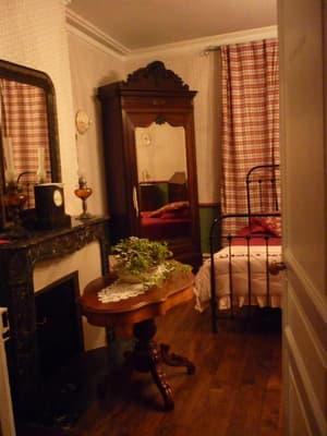 thumbnail: Room