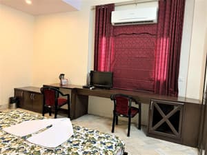 thumbnail: Room