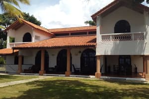 thumbnail: Exterior