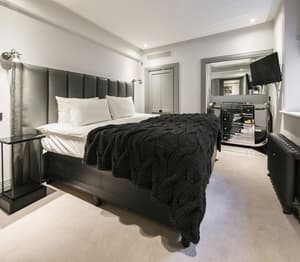 thumbnail: Room