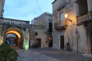 thumbnail: Exterior