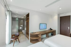thumbnail: Room