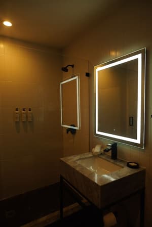 thumbnail: Bathroom