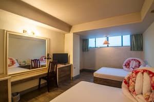 thumbnail: Room