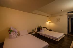 thumbnail: Room