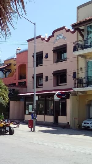 thumbnail: Front of property