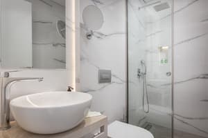 thumbnail: Bathroom