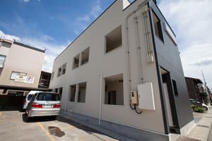thumbnail: Exterior