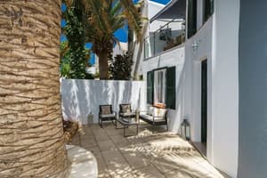 thumbnail: Terrace/patio