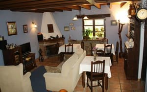 thumbnail: Breakfast area