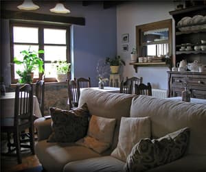 thumbnail: Lobby sitting area