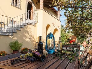 thumbnail: Exterior
