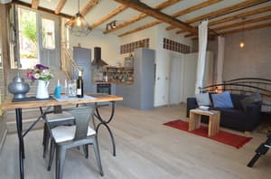 thumbnail: In-room dining