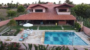 thumbnail: Front of property