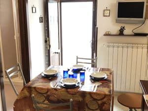thumbnail: In-room dining