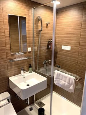 thumbnail: Bathroom
