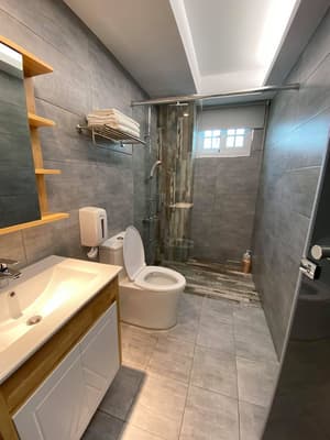 thumbnail: Bathroom