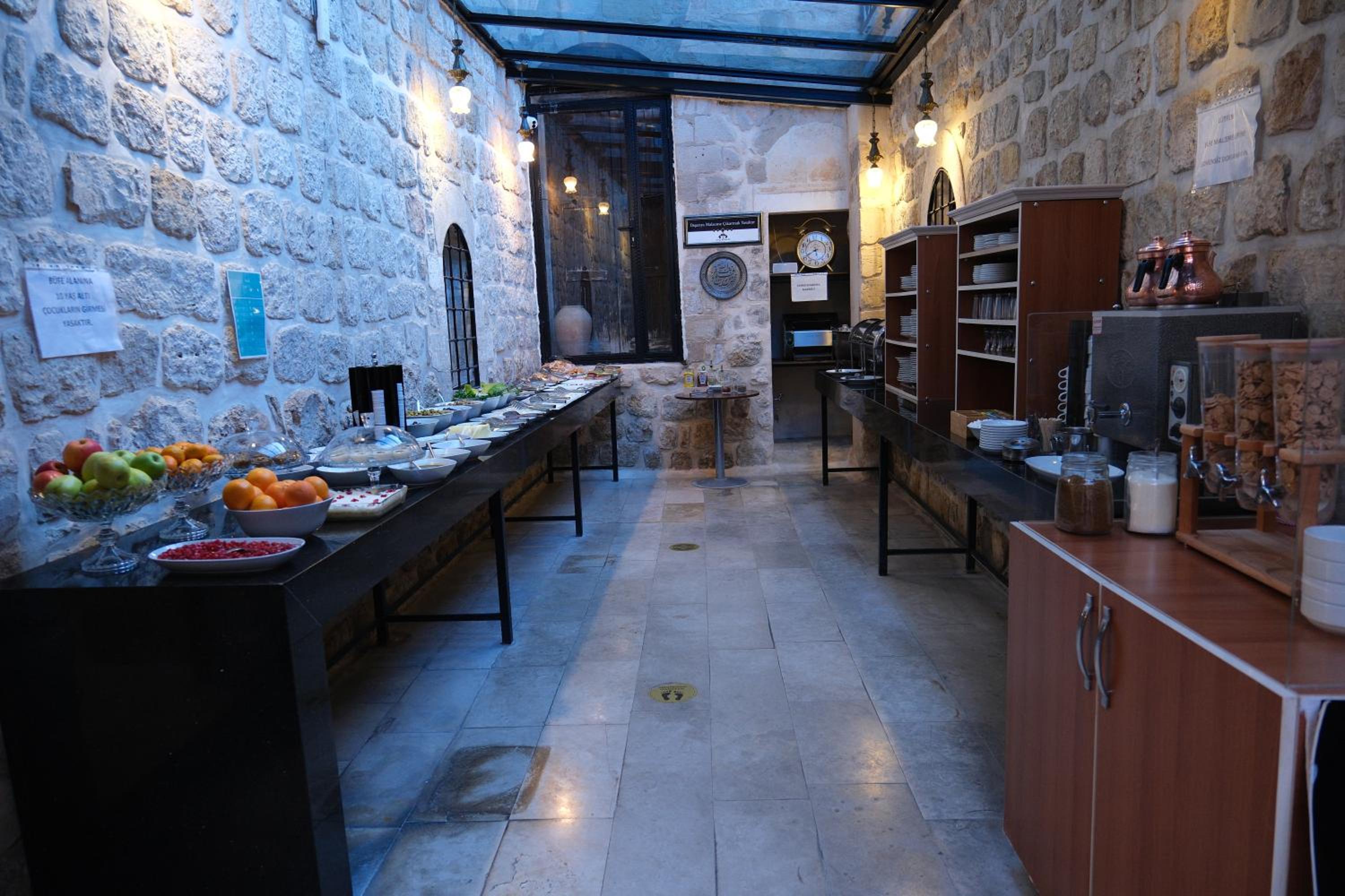 Restaurant-cafeteria