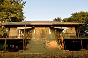 thumbnail: Exterior