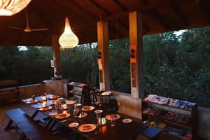 thumbnail: Restaurant
