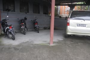 thumbnail: Parking