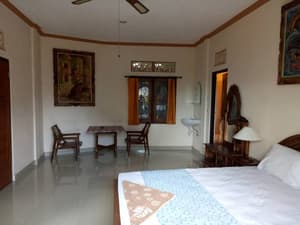 thumbnail: Interior