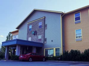 thumbnail: Front of property