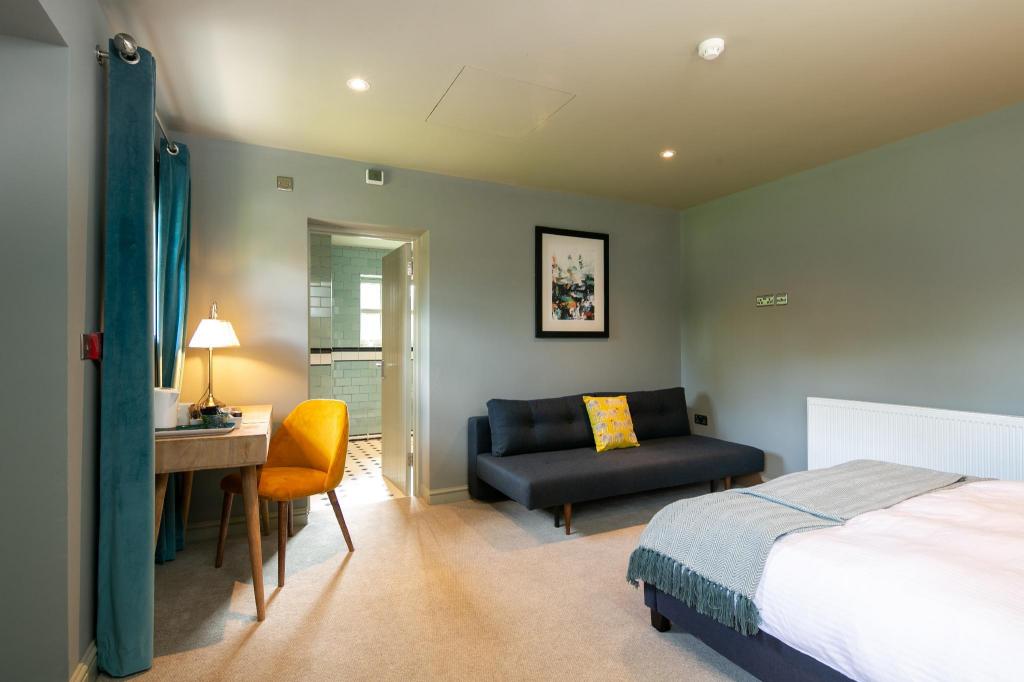 47fe85bed5155da8216cc9bcf917e1b8.jpg