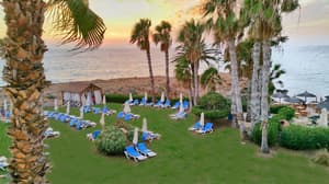 thumbnail: Sundeck