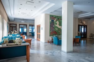 thumbnail: Interior