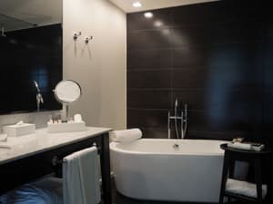 thumbnail: Bathroom