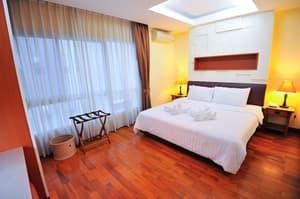 thumbnail: Room