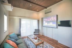 thumbnail: Living room